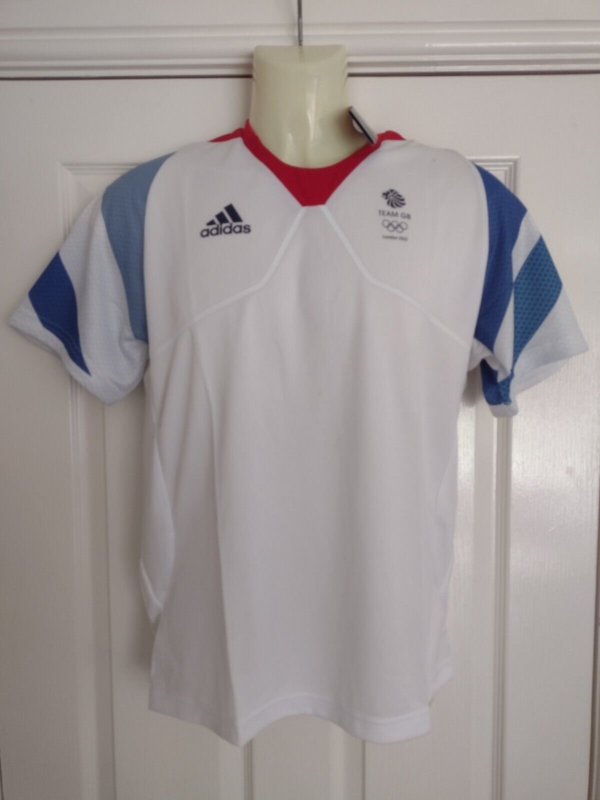 adidas Team GB Performance Tee – London 2012 (White/Vivid Red, GB 36/38)