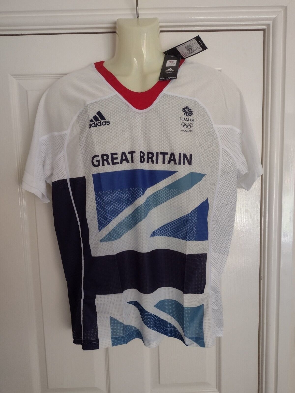 adidas Team GB Run Tee – London 2012 Olympics (Men’s Size GB 44/46)